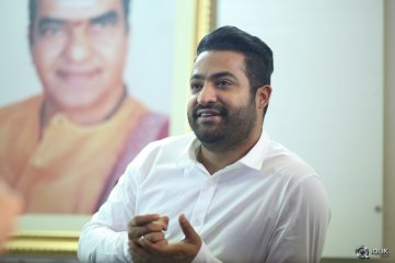 Jr Ntr Interview About Nannaku Prematho
